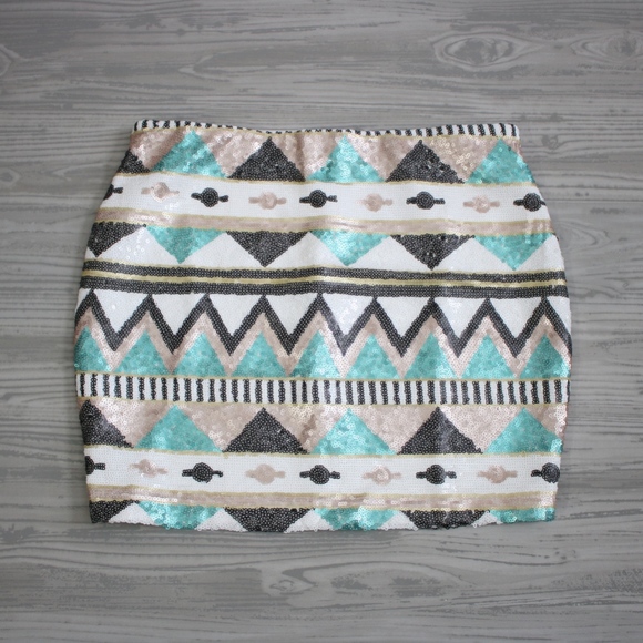 MBM Unlimited Dresses & Skirts - Multicolor Geometric Sequin Bodycon Skirt